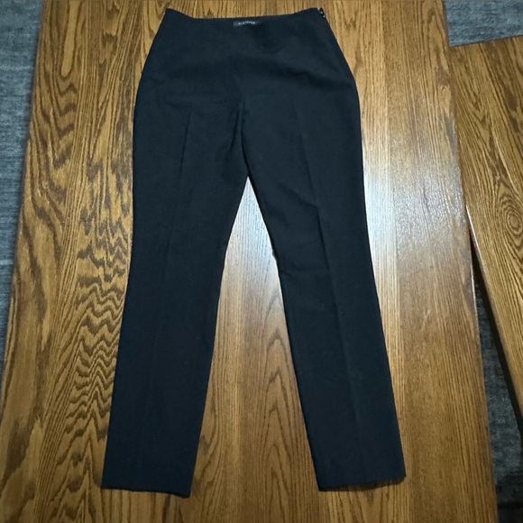Elie Tahari Pants - Elie Tahari black pants side‎ zipper slit at ankle size 4